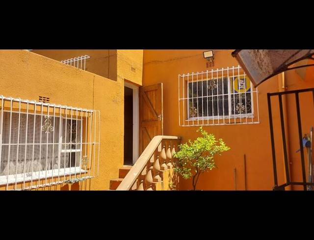 4 BEDROOM HOUSE FOR SALE IN OBSERVATORY